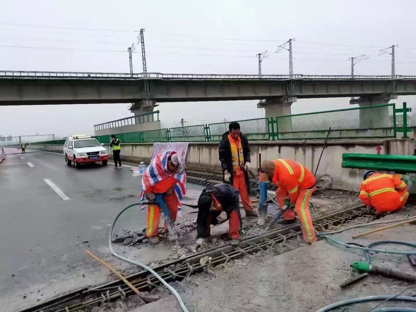 连州桥梁伸缩缝抢修料